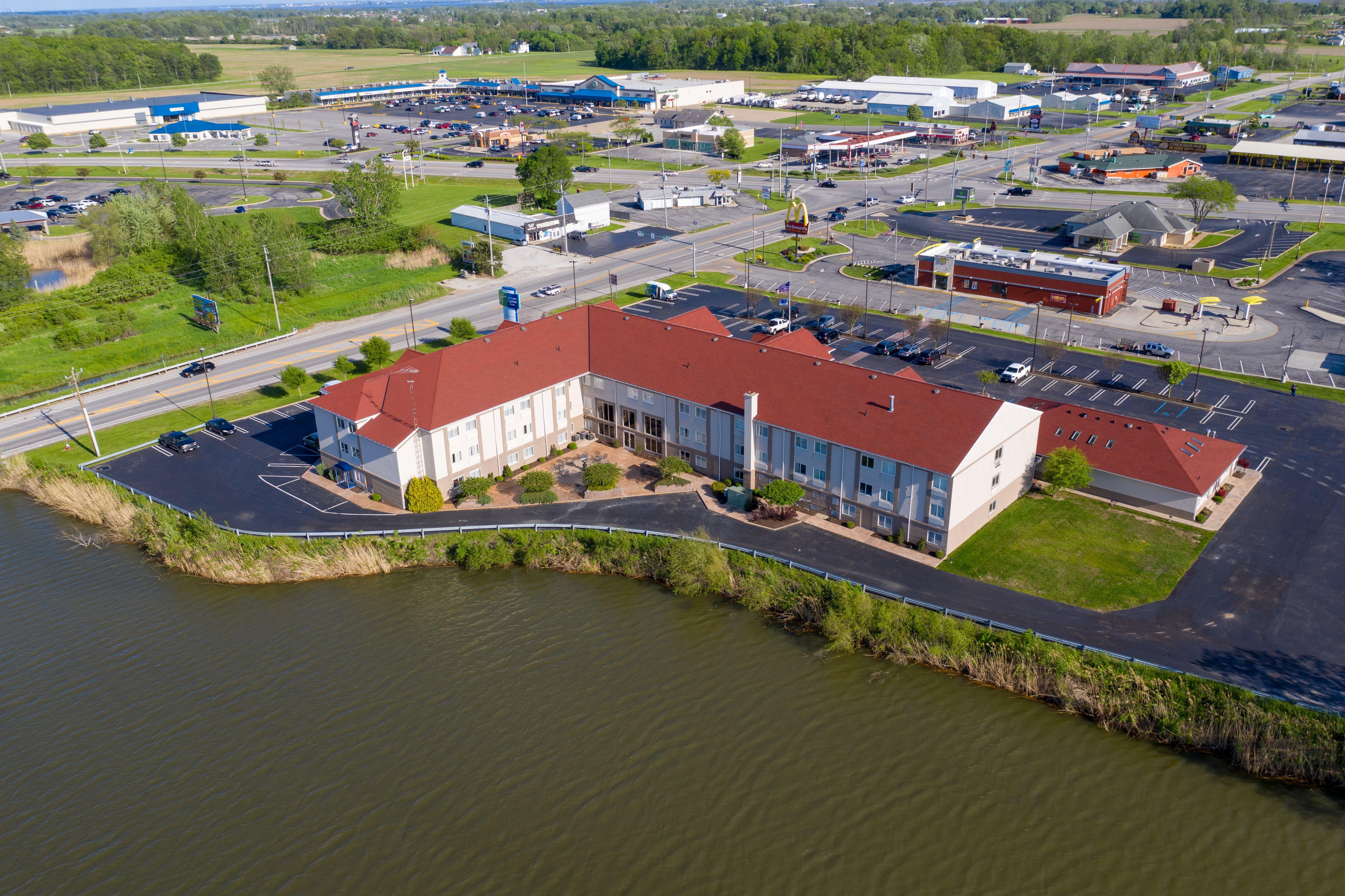 Holiday Inn Express Hotel & Suites Port Clinton-Catawba Island, An Ihg Hotel Exterior foto