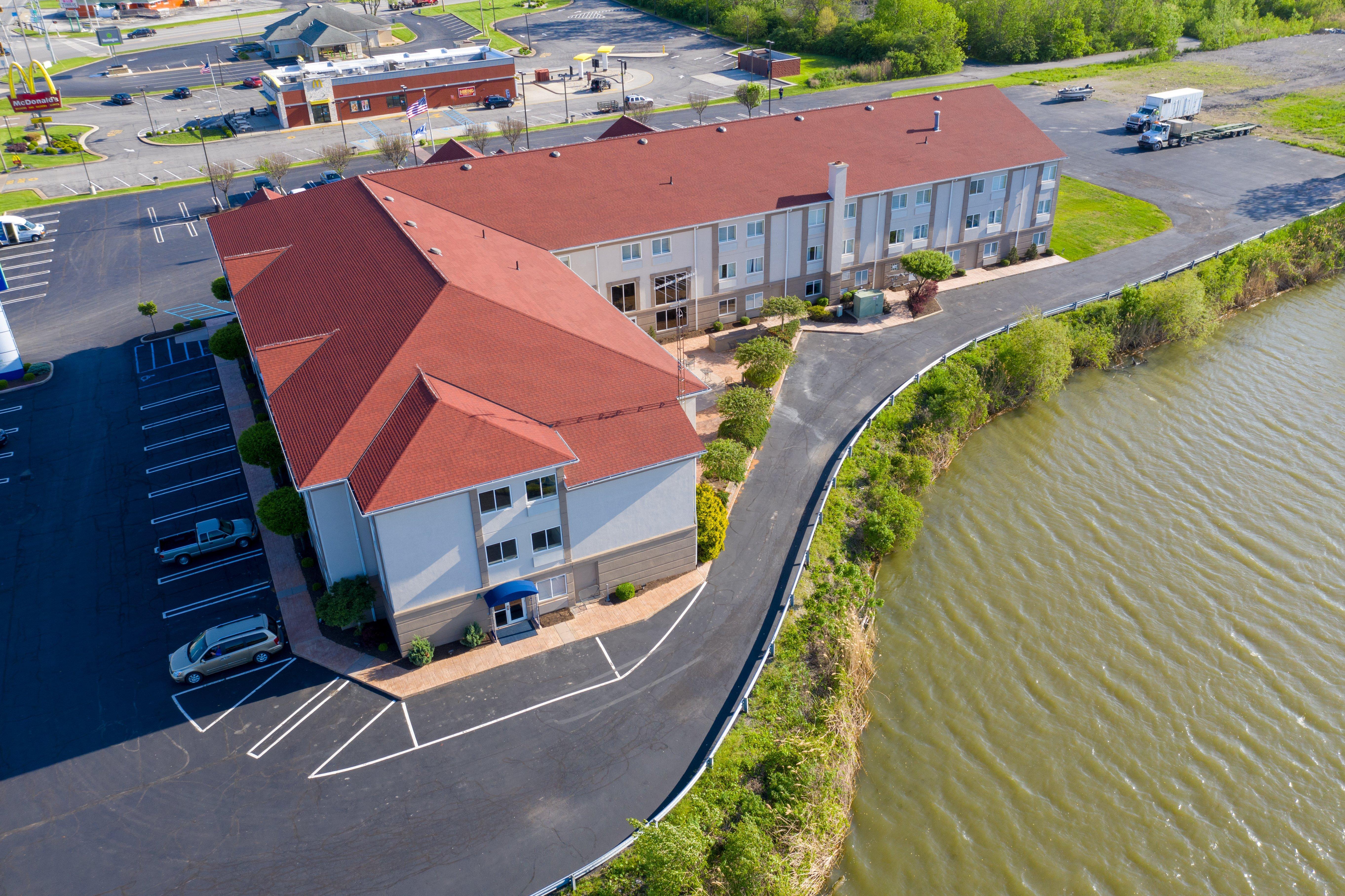 Holiday Inn Express Hotel & Suites Port Clinton-Catawba Island, An Ihg Hotel Exterior foto