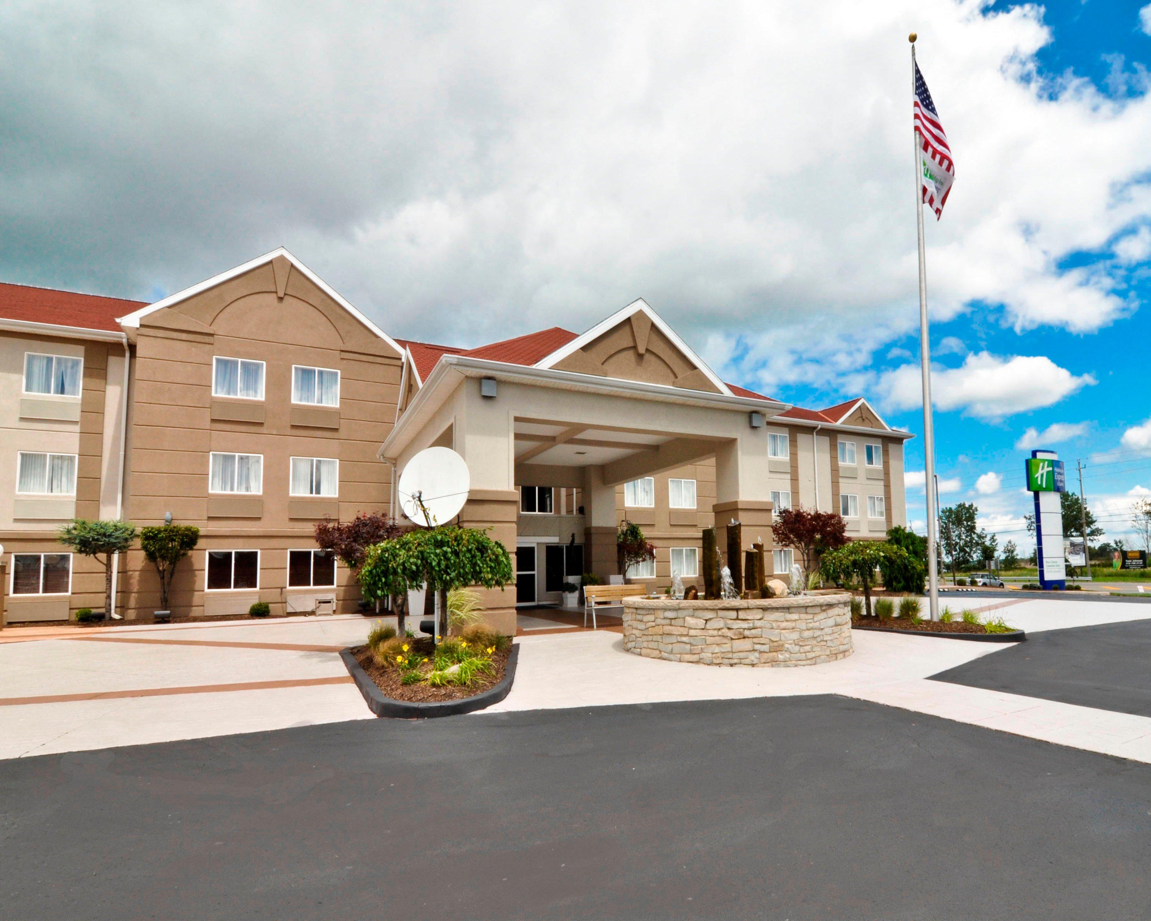 Holiday Inn Express Hotel & Suites Port Clinton-Catawba Island, An Ihg Hotel Exterior foto