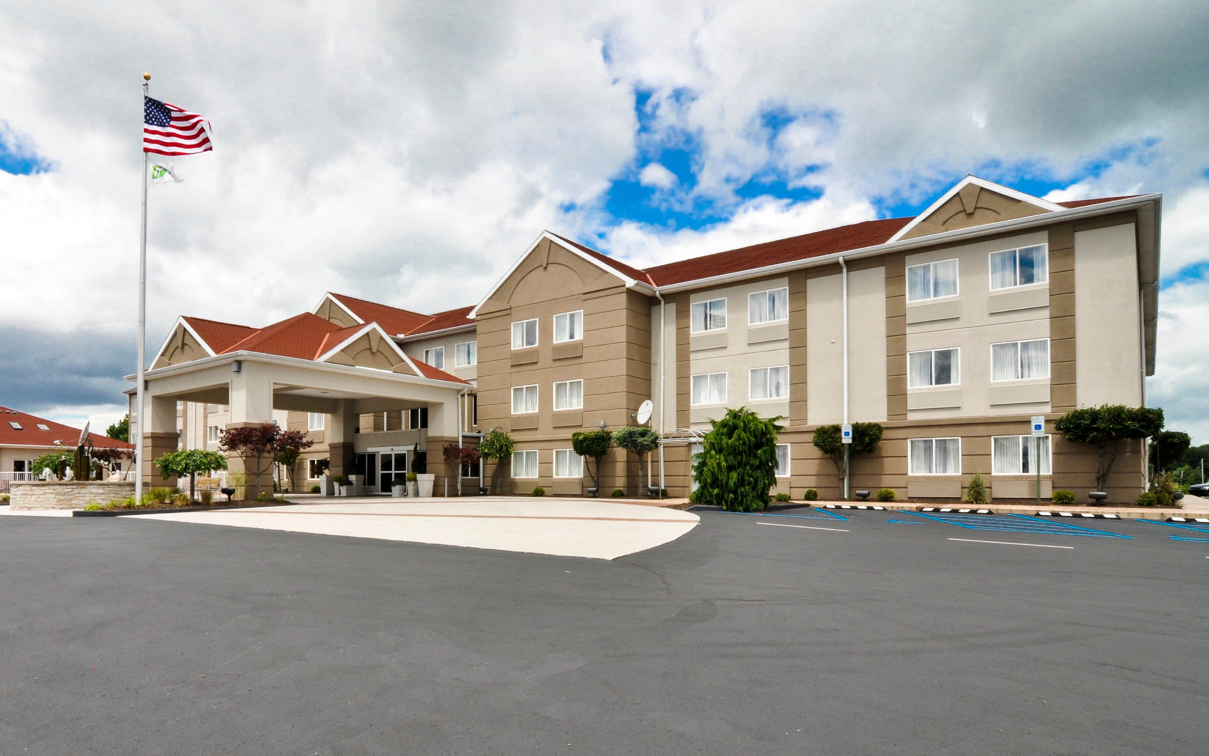 Holiday Inn Express Hotel & Suites Port Clinton-Catawba Island, An Ihg Hotel Exterior foto