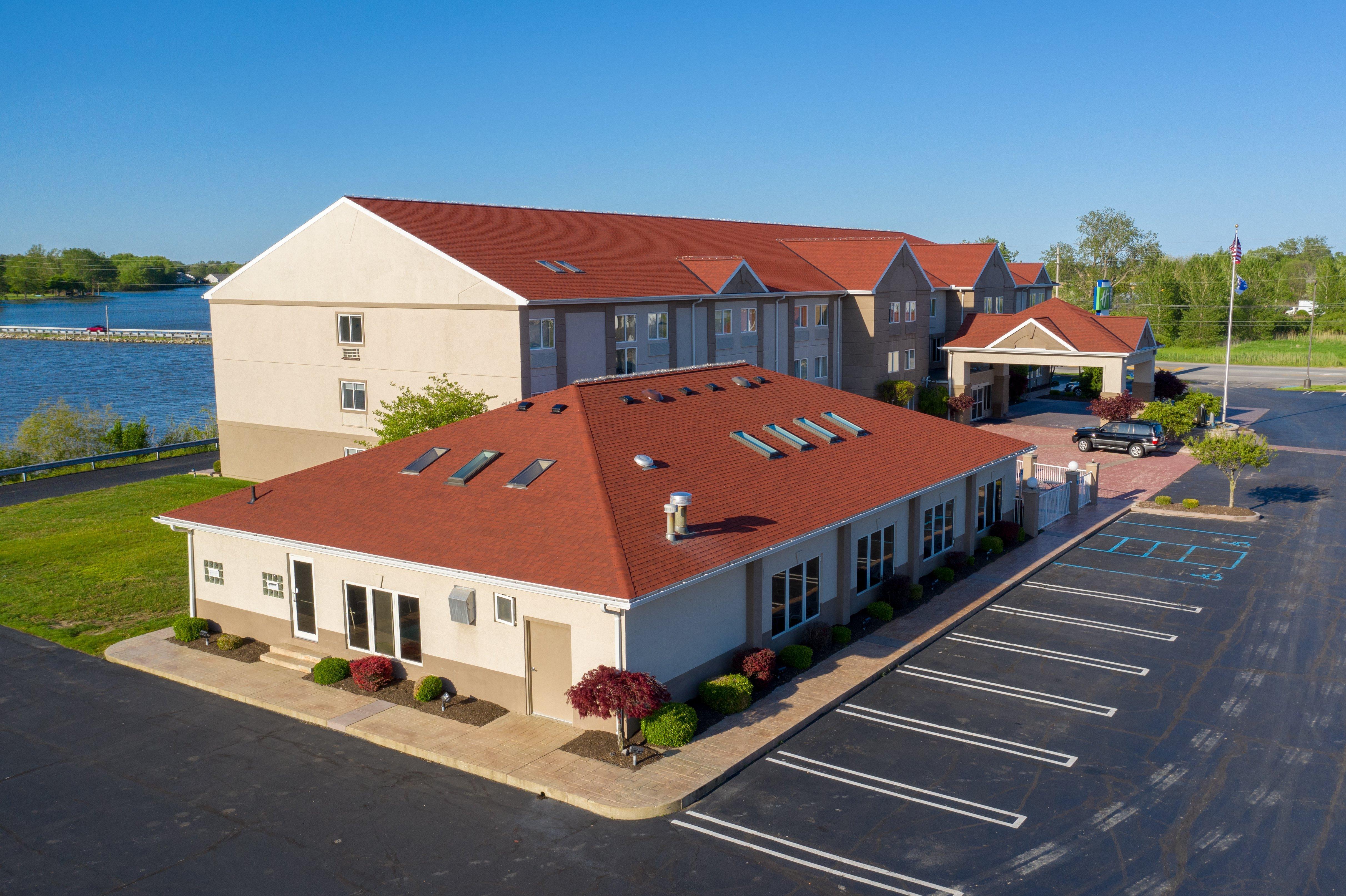 Holiday Inn Express Hotel & Suites Port Clinton-Catawba Island, An Ihg Hotel Exterior foto